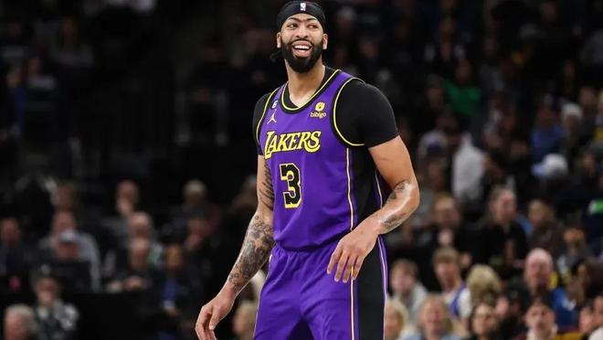 尽管沃尔夫 尽管沃尔夫